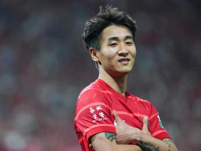 kaiyun-【官宣】韦世豪与成都蓉城续约 继续身披7号战袍