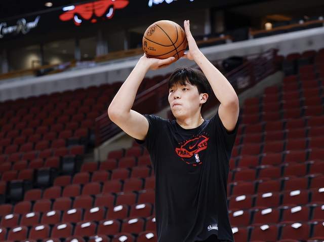 开云账号注册-一夜3大消息！杨瀚森连续缺席，哈登加盟效果显著，快船遭打击